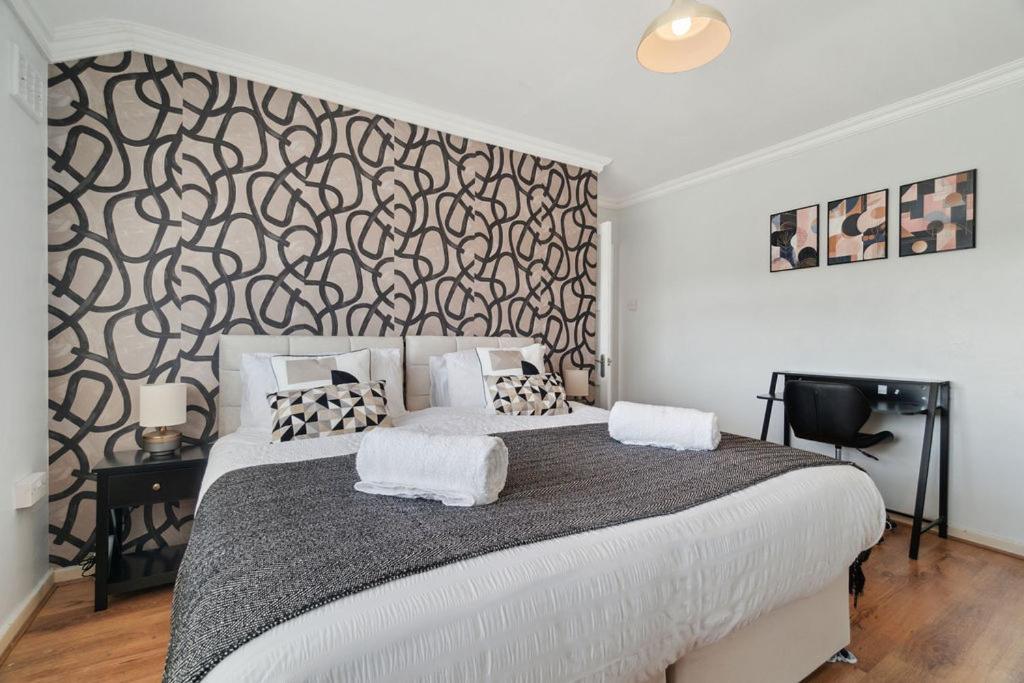 Beautiful House With Hottub Apartment Canterbury