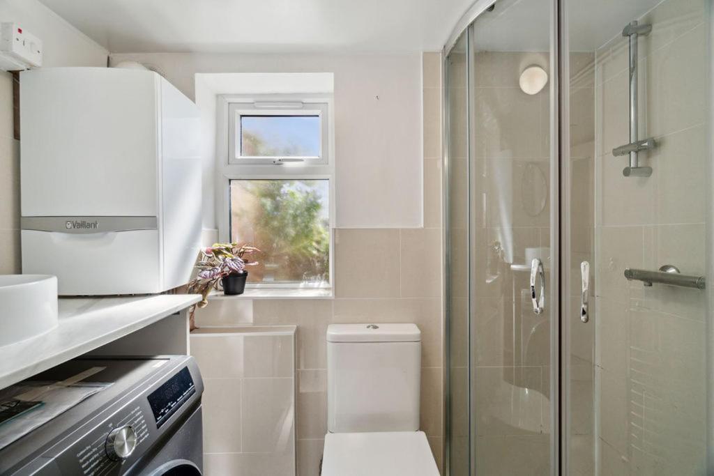 Apartment Beautiful House With Hottub