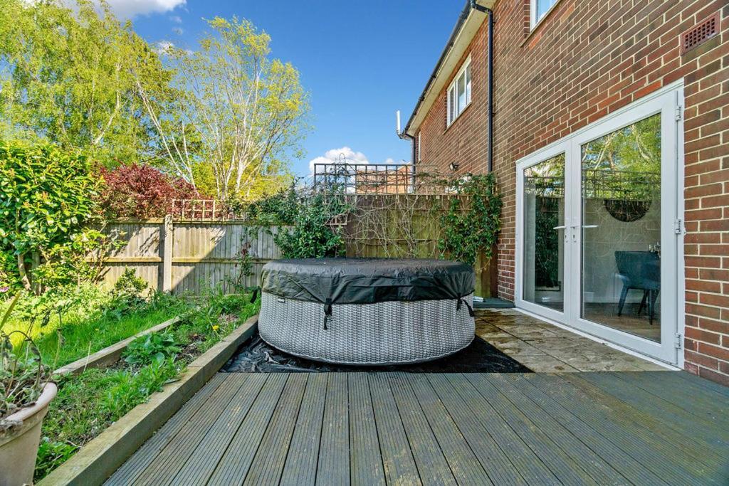 Beautiful House With Hottub Canterbury